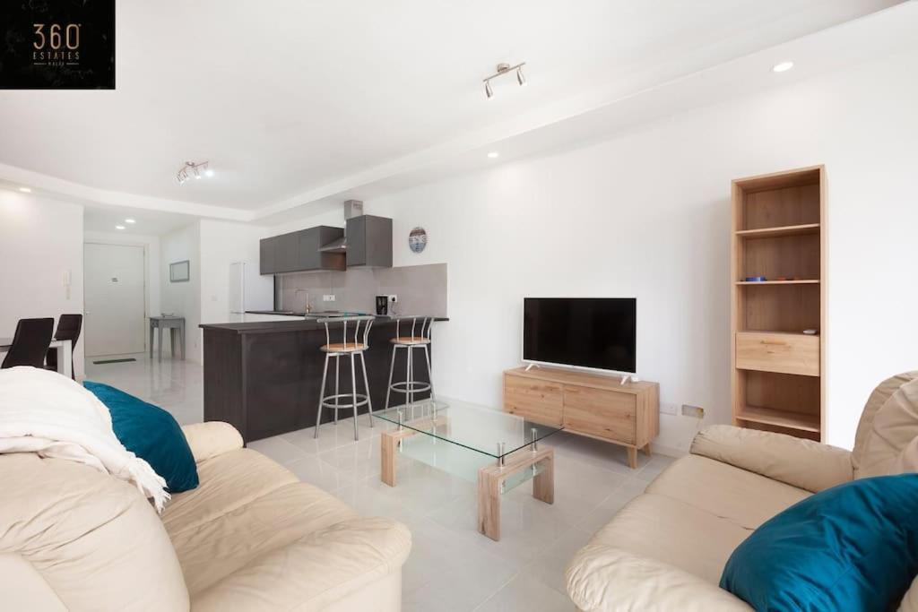 Spacious 2Br Apt In Qawra - Perfect For Families By 360 Estates St. Paul's Bay Bagian luar foto