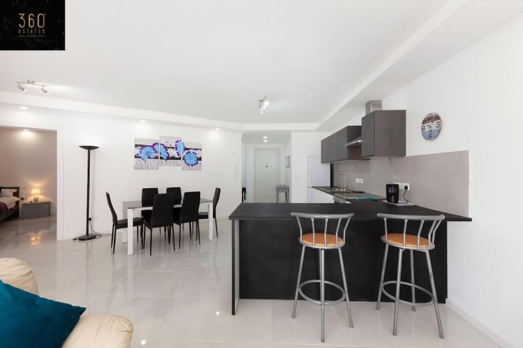 Spacious 2Br Apt In Qawra - Perfect For Families By 360 Estates St. Paul's Bay Bagian luar foto