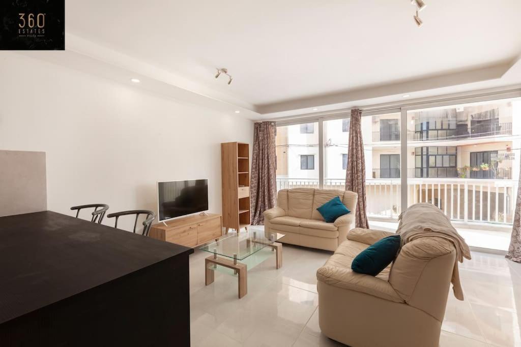 Spacious 2Br Apt In Qawra - Perfect For Families By 360 Estates St. Paul's Bay Bagian luar foto