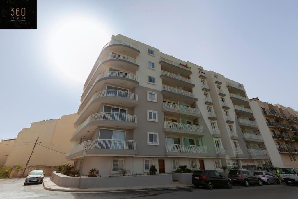 Spacious 2Br Apt In Qawra - Perfect For Families By 360 Estates St. Paul's Bay Bagian luar foto